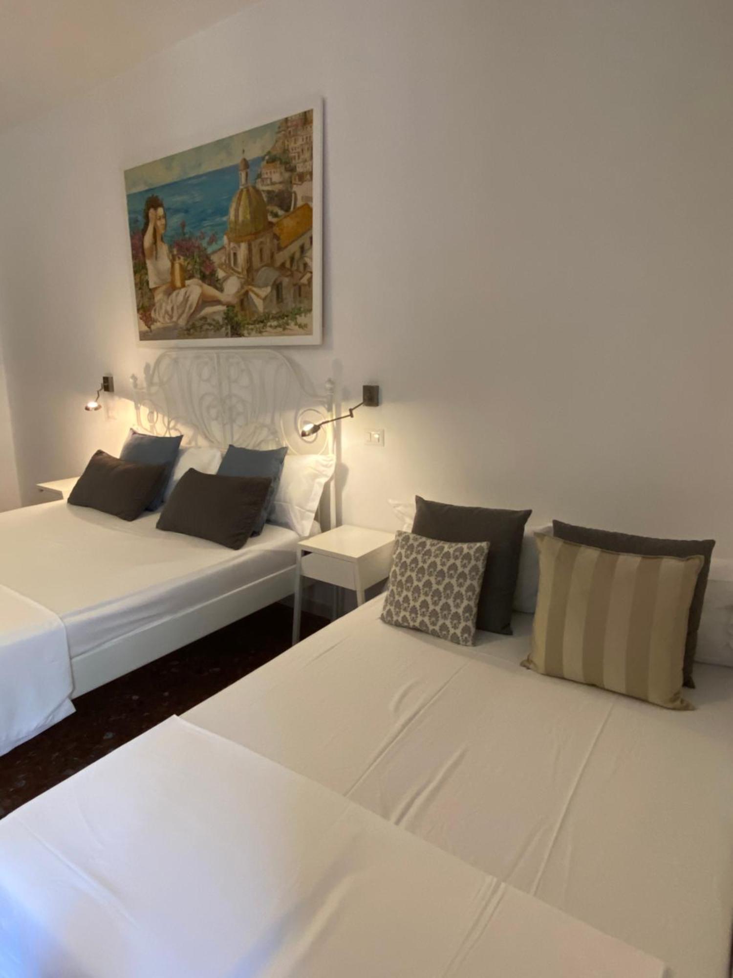 Casa Castagna Bed & Breakfast Salerno Bagian luar foto